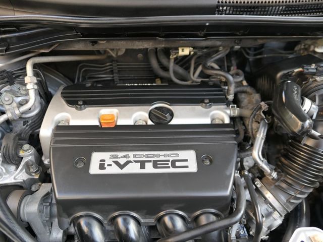 100%原鈑件，1年僅跑1.2萬，SUM+YES雙認證，全台保固，車主很顧車好漂亮，可全額貸款唷~  第18張相片