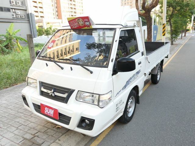 2018年式，超少跑，SUM+YES雙認證，最高2年/5萬全台保固，漂亮好車，可全額貸款唷~  第1張相片