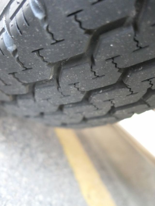 2018年式，超少跑，SUM+YES雙認證，最高2年/5萬全台保固，漂亮好車，可全額貸款唷~  第5張相片