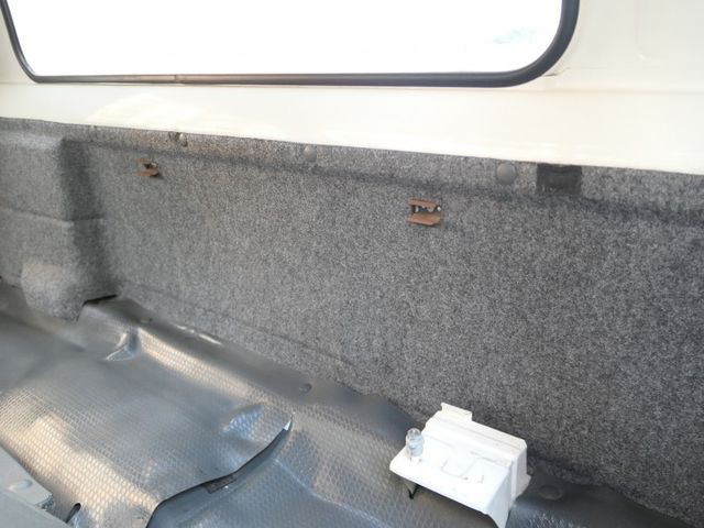 2018年式，超少跑，SUM+YES雙認證，最高2年/5萬全台保固，漂亮好車，可全額貸款唷~  第15張相片