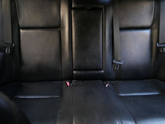 1年僅跑1.3萬，SUM認證車，售後全台保固，阿伯開的車，好漂亮，可全額貸款唷~  第10張相片