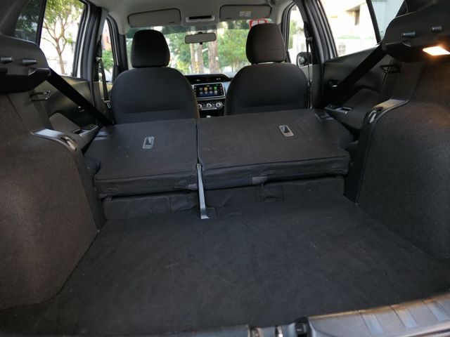 100%原鈑件，已裝安卓機，僅跑6萬，SUM+YES雙認證，最高2年/5萬全台保固，北台我最美，可全額貸款唷~  第18張相片