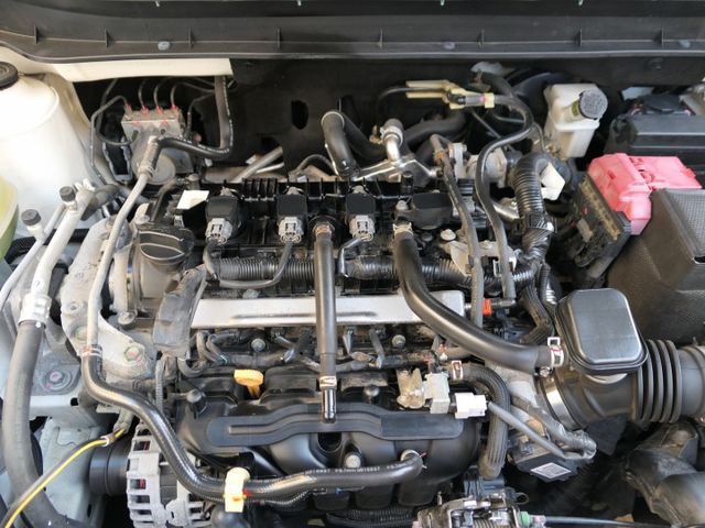 100%原鈑件，已裝安卓機，僅跑6萬，SUM+YES雙認證，最高2年/5萬全台保固，北台我最美，可全額貸款唷~  第19張相片