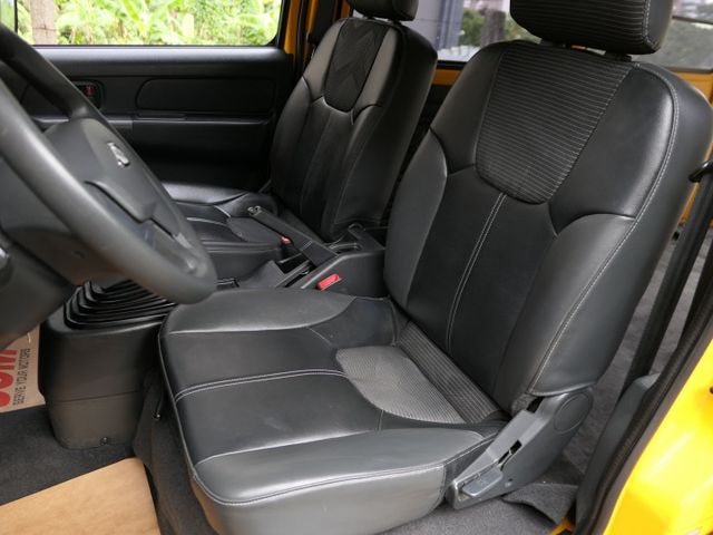 僅跑2.4萬，原廠保養，品質第一，SUM+YES雙認證，最高2年/5萬全台保固，就是新車，可全額貸款唷~  第11張相片