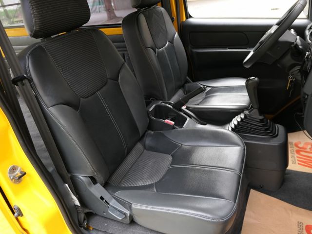 僅跑2.4萬，原廠保養，品質第一，SUM+YES雙認證，最高2年/5萬全台保固，就是新車，可全額貸款唷~  第12張相片