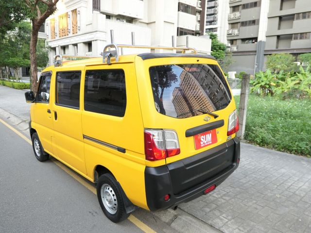 1年僅跑9千公里，原廠保養，品質第一，SUM+YES雙認證，最高2年/5萬全台保固，美車，可全額貸款唷~  第4張相片