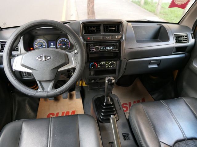 1年僅跑9千公里，原廠保養，品質第一，SUM+YES雙認證，最高2年/5萬全台保固，美車，可全額貸款唷~  第13張相片