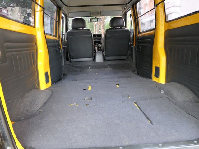 1年僅跑9千公里，原廠保養，品質第一，SUM+YES雙認證，最高2年/5萬全台保固，美車，可全額貸款唷~  第20張相片