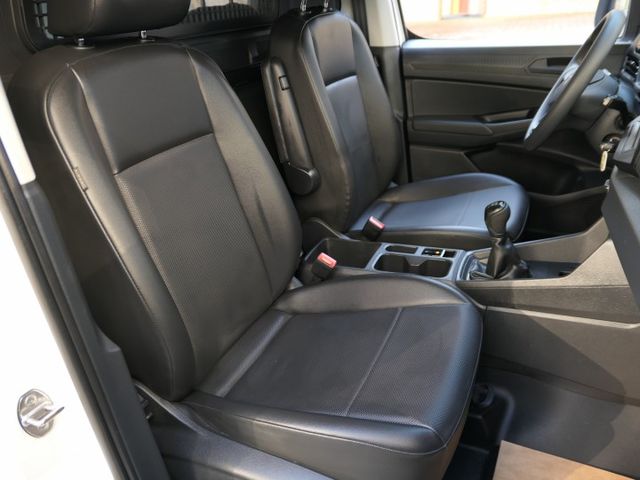 長軸手排，SUM+YES雙認證，全台保固，就是新車的氣氛，CP值超高，可以全額貸款唷~  第16張相片