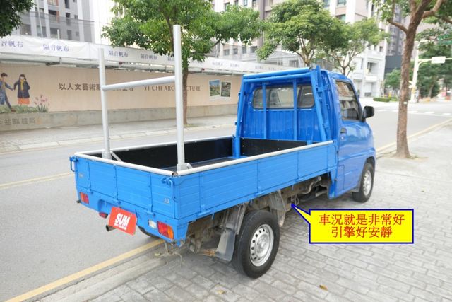 1年僅跑1.3萬公里，1手車庫車，SUM認證車，全台保固，車況非常好，可以全額貸款唷~  第3張相片
