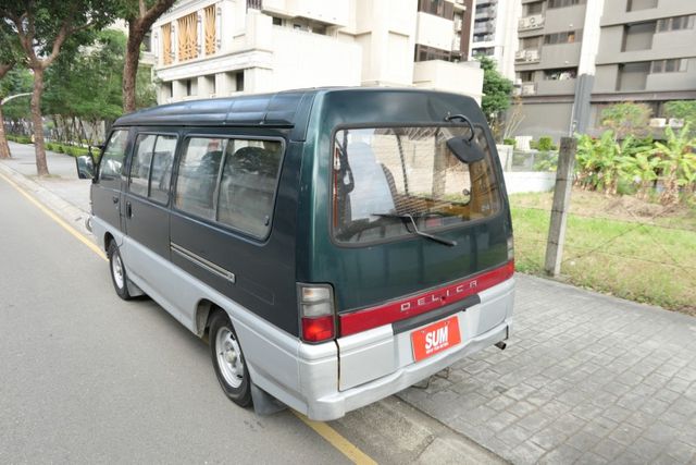 1年僅跑9千公里，剛保養過，引擎安靜，冷氣強冷，CP值超高，買到賺到~  第7張相片