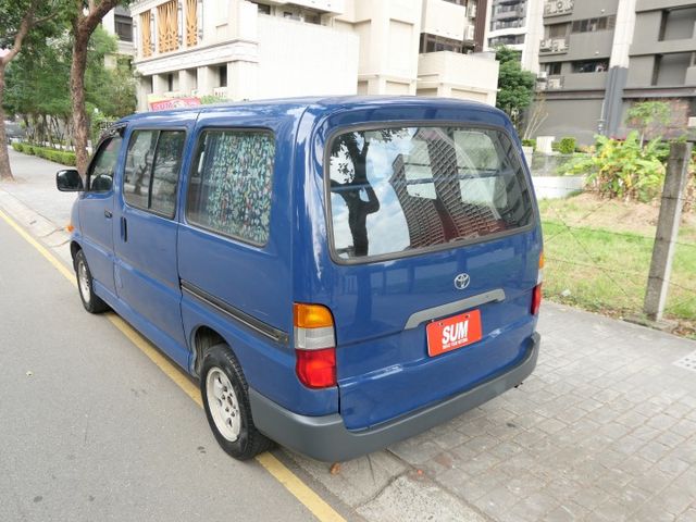 1年僅跑7千，超少跑，難得手排，引擎變速箱健康，冷氣強冷，車況好，cp值高，買到賺到~  第6張相片