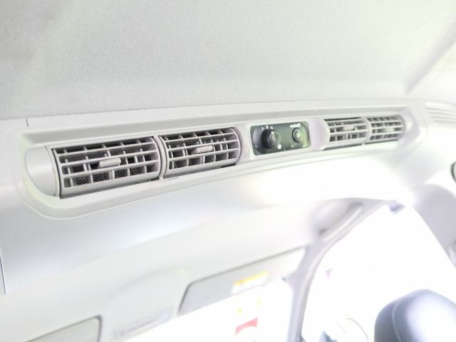 100%原鈑件，已裝高階安卓機，SUM+YES雙認證，最高2年/5萬全台保固，就是新車FU，可全額貸款唷~  第15張相片