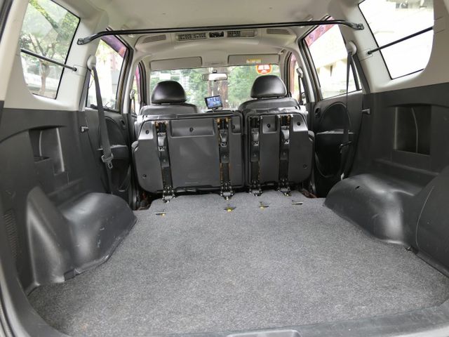 100%原鈑件，已裝高階安卓機，SUM+YES雙認證，最高2年/5萬全台保固，就是新車FU，可全額貸款唷~  第17張相片