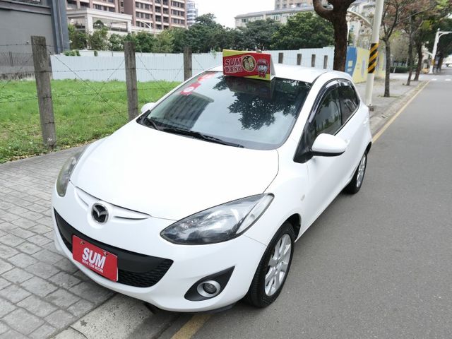 100%原鈑件，已裝安卓機，SUM+YES雙認證，少跑，女用車好美，可以全額貸款唷~  第1張相片