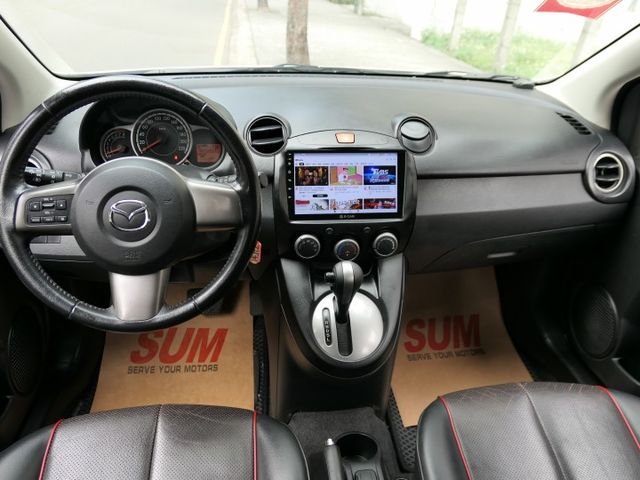 100%原鈑件，已裝安卓機，SUM+YES雙認證，少跑，女用車好美，可以全額貸款唷~  第11張相片