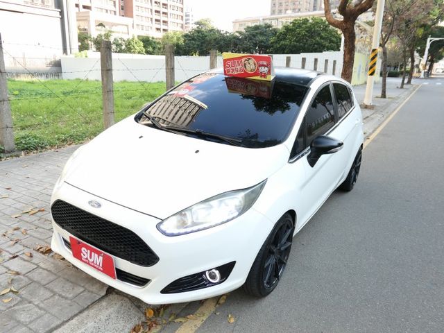 1年僅跑1.2萬，已裝安卓機，SUM+YES雙認證，最高2年/5萬全台保固，頂級氣氛超好，可以全額貸款唷~  第1張相片