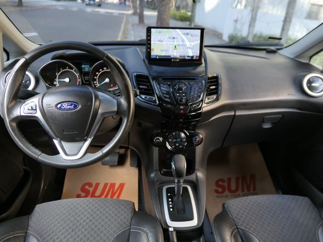 1年僅跑1.2萬，已裝安卓機，SUM+YES雙認證，最高2年/5萬全台保固，頂級氣氛超好，可以全額貸款唷~  第13張相片