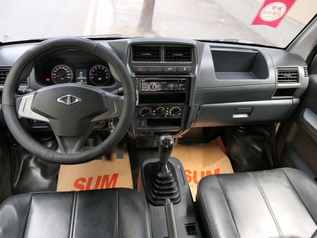 2022年式，100%原鈑件，SUM+YES雙認證，最高2年/5萬全台保固，好漂亮，可全額貸款唷~  第11張相片