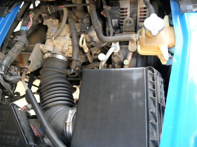 100%原鈑件，1手車庫車，潔癖人開 很顧車，SUM+YES雙認證，最高2年/5萬全台保固，美車，可以全額貸款唷~  第20張相片