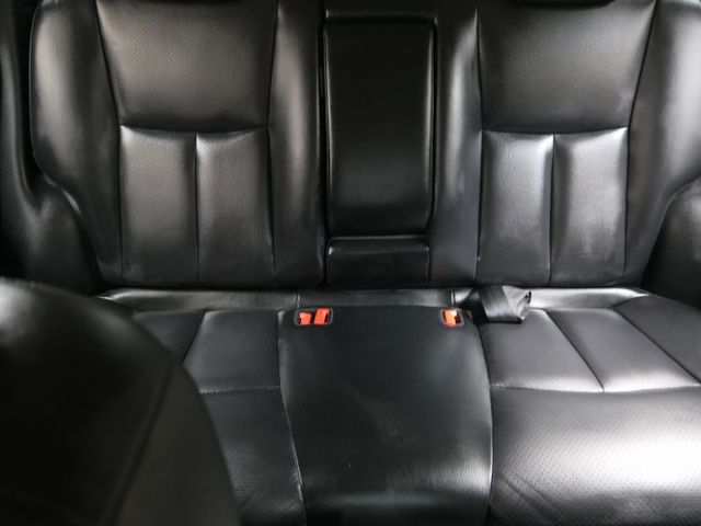 2017年式，1年僅跑1.1萬，SUM+YES雙認證，全台保固，女用就是新車的氣氛，北台我最美，可以全額貸款唷~  第12張相片