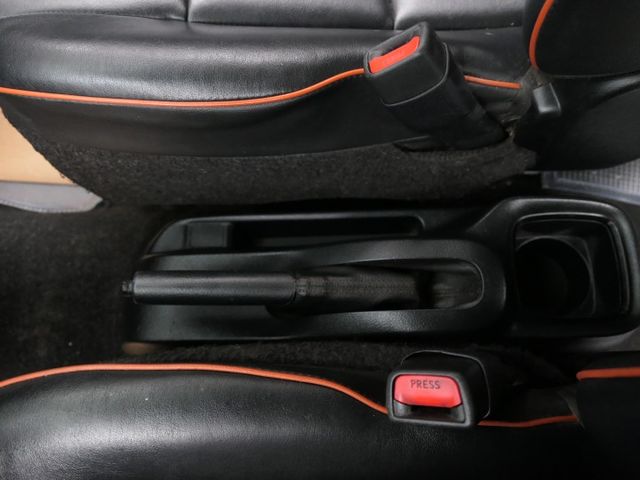 電動滑門，原廠影音組，SUM+YES雙認證，最高2年/5萬全台保固，少跑，可全額貸款唷~  第14張相片