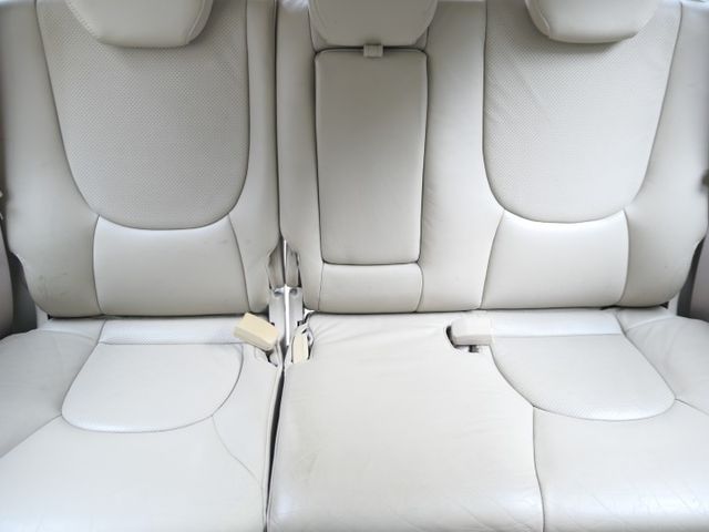 1年僅跑7千公里，SUM認證車，ABS，1.8有力，好開省稅金，可高速公路，優質代步車~  第11張相片