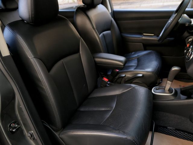 1年僅跑1.3萬公里，SUM認證車，1.8有力，好開省稅金，車況非常好，可以全額貸款唷~  第9張相片