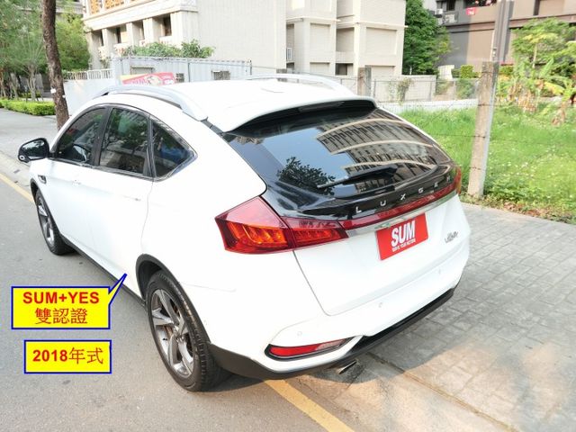 2018年式，100%原鈑件，僅跑5.6萬，AR環景，配備滿滿，SUM+YES雙認證，全台保固，可以全額貸款唷~  第4張相片