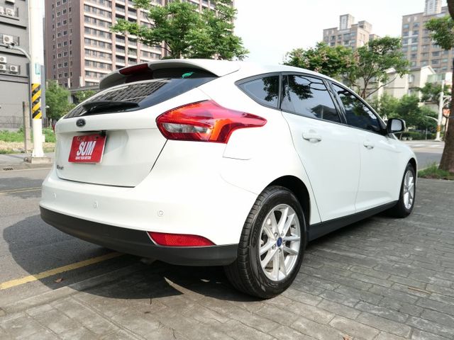 少跑，SUM認證車，售後全台保固，漂亮好車，可以全額貸款唷~  第3張相片