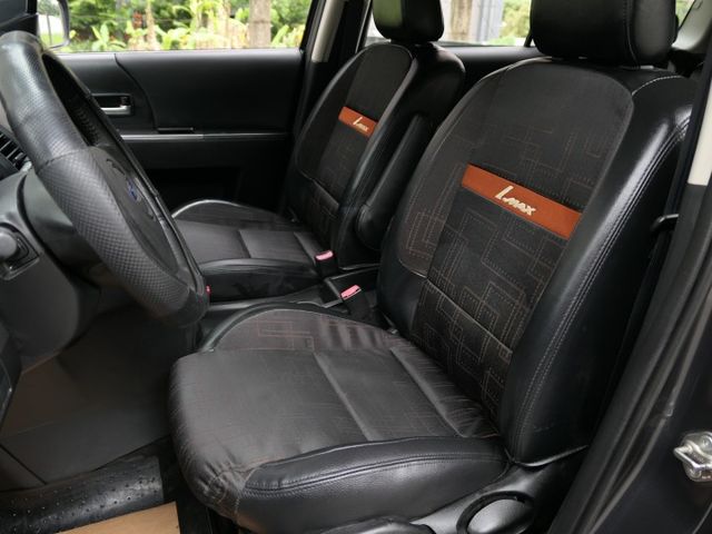 1年僅跑9千公里，已裝安卓機，SUM認證車，後排有冷氣全車強冷，阿伯開的車，可以全額貸款唷~  第8張相片