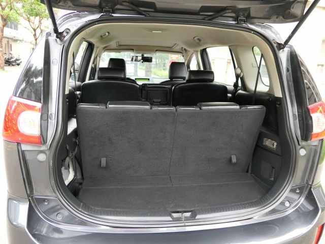 1年僅跑9千公里，已裝安卓機，SUM認證車，後排有冷氣全車強冷，阿伯開的車，可以全額貸款唷~  第12張相片