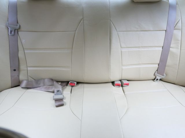 單純跑多，引擎安靜無煙，冷氣強冷，底盤安靜平穩，優質代步車，你一定會喜歡，可全額貸款唷~  第11張相片