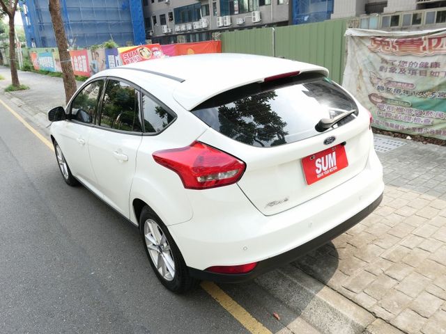 少跑，SUM認證車，售後全台保固，漂亮好車，可以全額貸款唷~  第4張相片