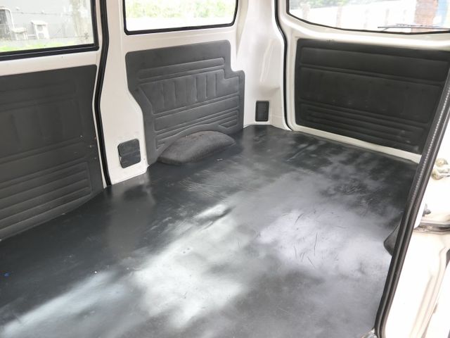 原廠保養，品質第一，SUM認證車，最高2年/5萬全台保固，車況非常好，可以全額貸款唷~  第17張相片