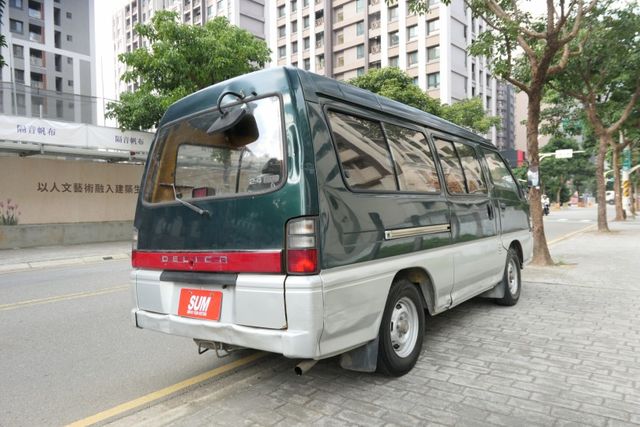 1年僅跑9千公里，剛保養過，引擎安靜，冷氣強冷，CP值超高，買到賺到~  第5張相片