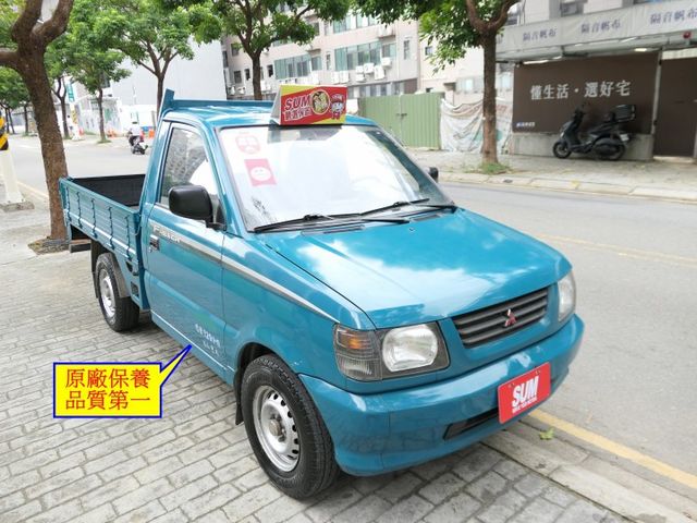 1手車庫車，阿伯退休了，1年僅跑9千公里，原廠保養，品質第一，SUM認證車，冷氣強冷，車況無敵好~  第3張相片