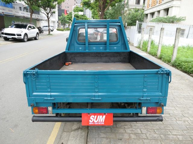 1手車庫車，阿伯退休了，1年僅跑9千公里，原廠保養，品質第一，SUM認證車，冷氣強冷，車況無敵好~  第6張相片