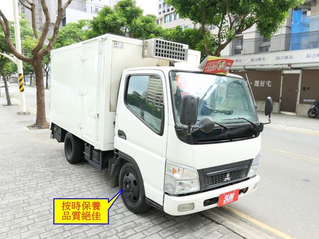 1年僅跑2萬，按時保養，品質絕佳，SUM認證車，引擎安靜，換檔順暢，漂亮好車，可以全額貸款唷~  第2張相片