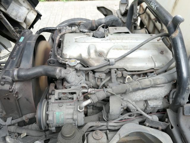 1年僅跑2萬，按時保養，品質絕佳，SUM認證車，引擎安靜，換檔順暢，漂亮好車，可以全額貸款唷~  第17張相片