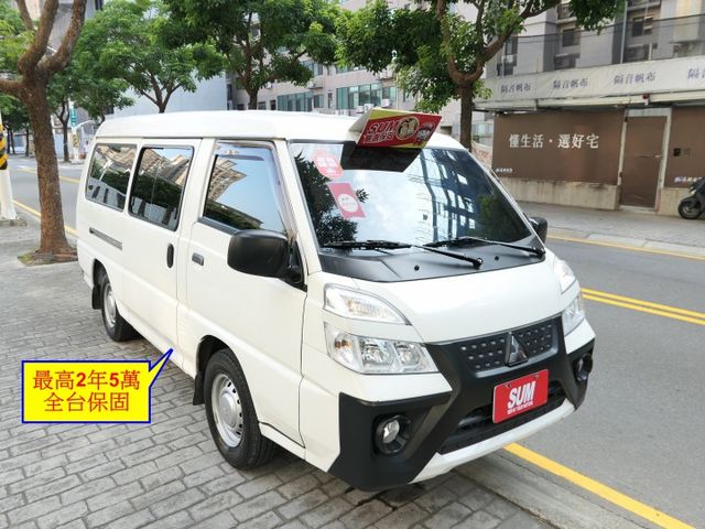 100%原鈑件，漂亮自排，SUM+YES雙認證，最高2年/5萬全台保固，車況非常好，可以全額貸款唷~  第2張相片