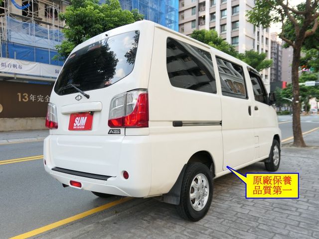 100%原鈑件，難得自排，SUM+YES雙認證，最高2年5萬全台保固，CP值高，可以全額貸款唷~  第3張相片