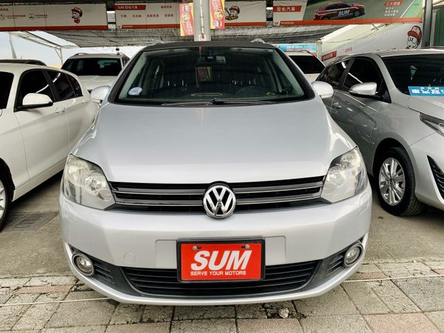 GOLF TSI 1.4  超強優質小車 跑少車美  原版件  渦輪增壓 安桌機 防滑 配備極佳 歡迎來電預約賞車  第2張相片