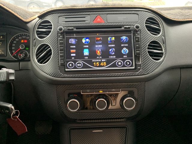 GOLF TSI 1.4  超強優質小車 跑少車美  原版件  渦輪增壓 安桌機 防滑 配備極佳 歡迎來電預約賞車  第8張相片