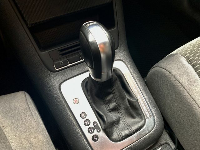 GOLF TSI 1.4  超強優質小車 跑少車美  原版件  渦輪增壓 安桌機 防滑 配備極佳 歡迎來電預約賞車  第19張相片