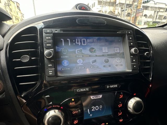 奔放天窗版 旗艦配備 四輪驅動/渦輪增壓 小車大馬力 無待修 歡迎電洽0906-000866  第13張相片
