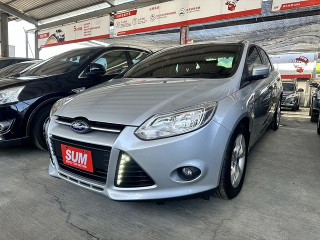 時尚經典型 另附衛星導航+數位電視+抬頭顯示+倒車顯影 超優配備 誠可議 歡迎電洽  第1張相片