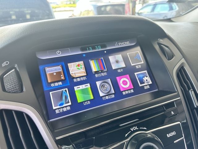 時尚經典型 另附衛星導航+數位電視+抬頭顯示+倒車顯影 超優配備 誠可議 歡迎電洽  第14張相片