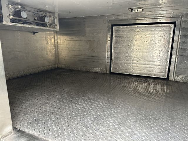HINO 冷凍車-25度 己變更載重 平頭可入地下室 雙側開門 視野輔助鏡頭 全車漂亮 無待修  第8張相片