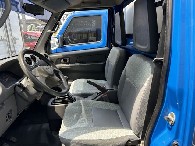 實跑7.3萬 跑少全車水噹噹 車況佳無待修 冷氣極涼 來電預約享折扣  第5張相片